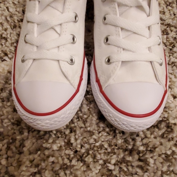Converse White Sneakers Size 3 - Picture 6 of 8